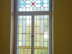 nachgebautes Fenster mit Bleisprossen