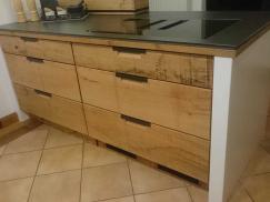 Kücheninsel mit Induktionskochfeld