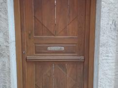 Restaurierung einer Tür in Luxemburg