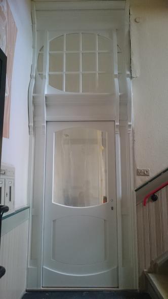 Nachbau Wohnungseingangstür mit Oberlicht