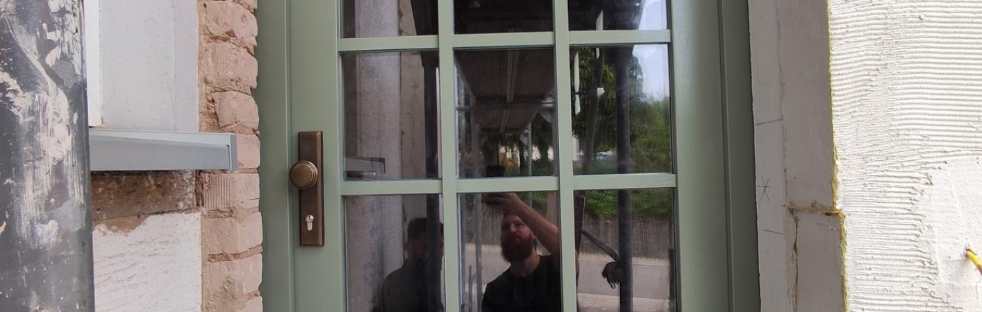 Haustür Nachbau in leichtem grün